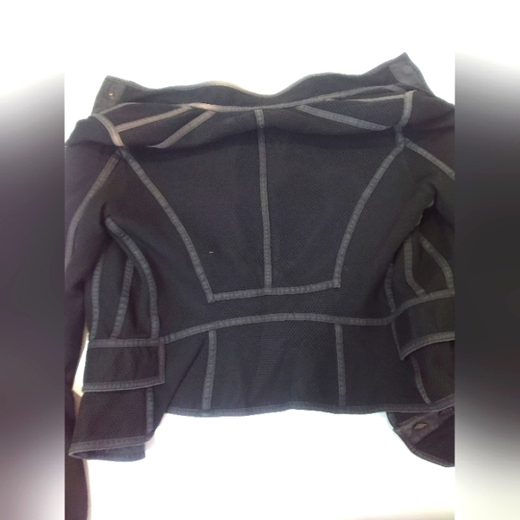 BURBERRY VINTAGE woman's mesh light weight Jacket Size 6 - Picture 14 of 14